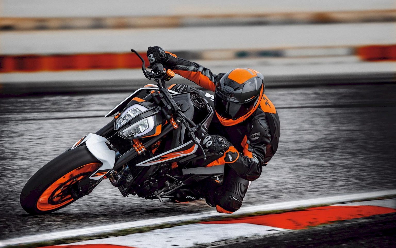 KTM 890 Duke R Prezzo Della Naked Sportiva Austriaca