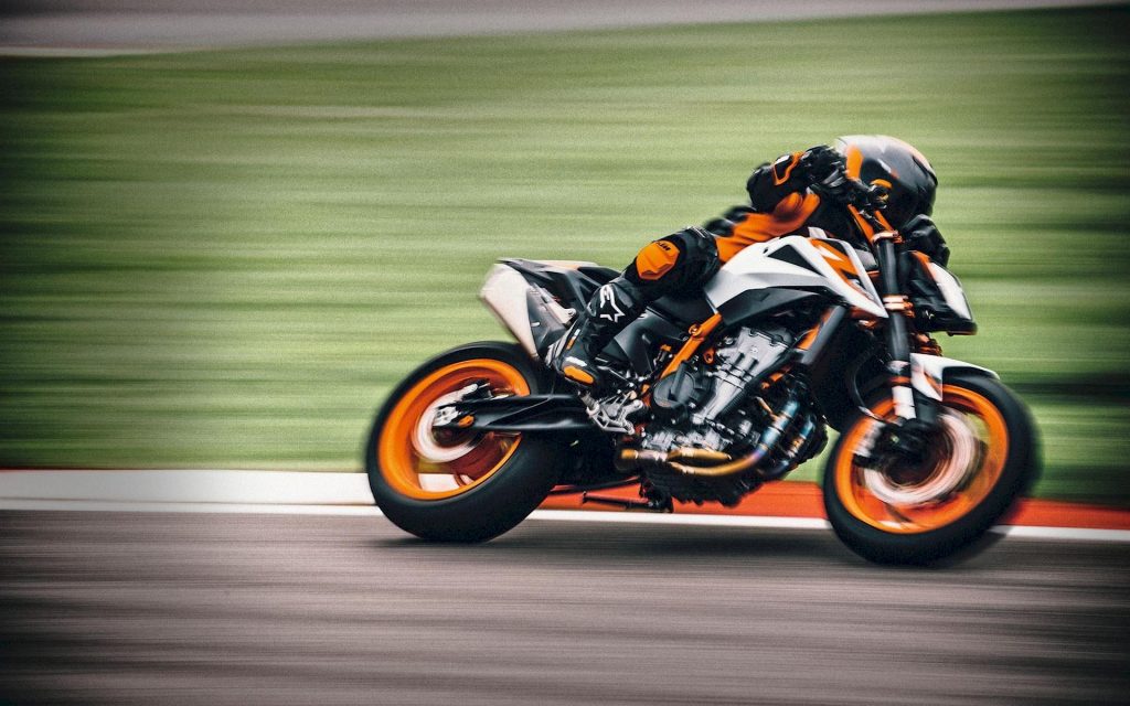 KTM 890 Duke R Prezzo Della Naked Sportiva Austriaca