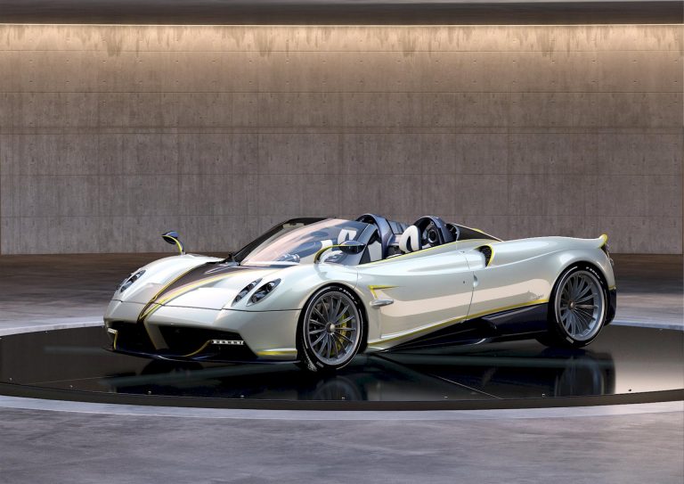 Pagani Huayra Roadster Gyrfalcon