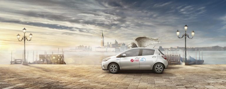 YUKÕ with Toyota: il car sharing ibrido di Toyota