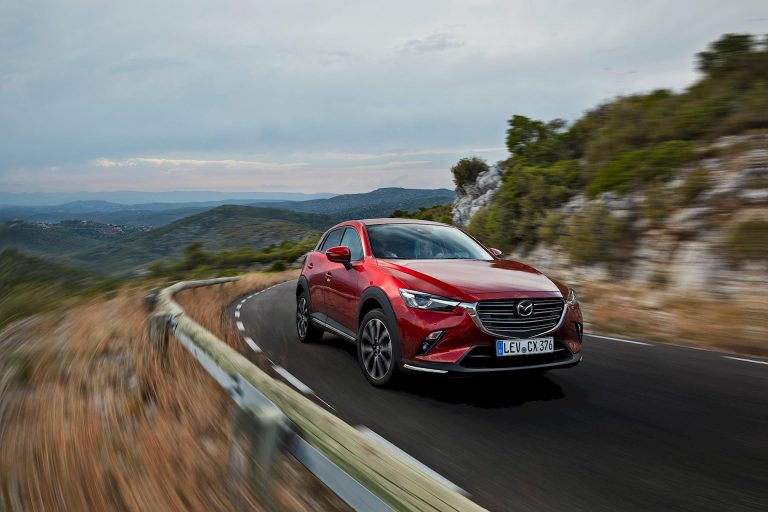 Mazda CX-3 2018: tante novità dentro e fuori