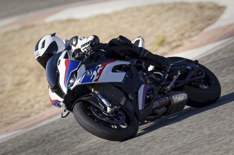 BMW S 1000 RR MY 2019, più leggera, veloce e facile da controllare