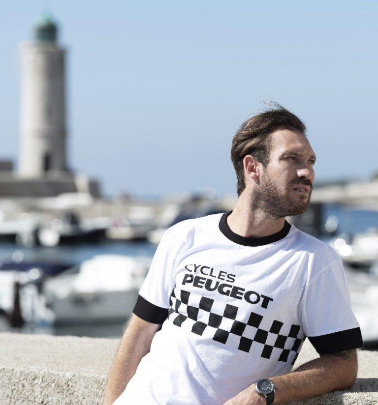 Peugeot T-Shirt: la nuova linea di abbigliamento dallo stile neo-retrò