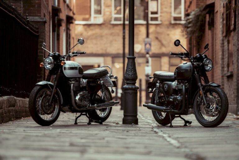 Triumph Bonneville T120 Ace e T120 Diamond Edition