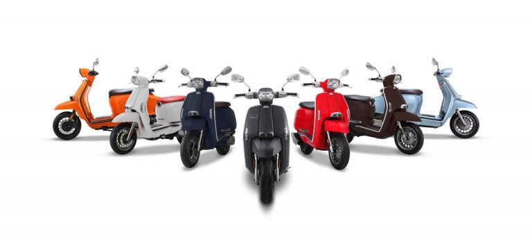 Nuova Lambretta V Special 2018: la V 125 Special Pirelli Edition e le V-Special BiColor