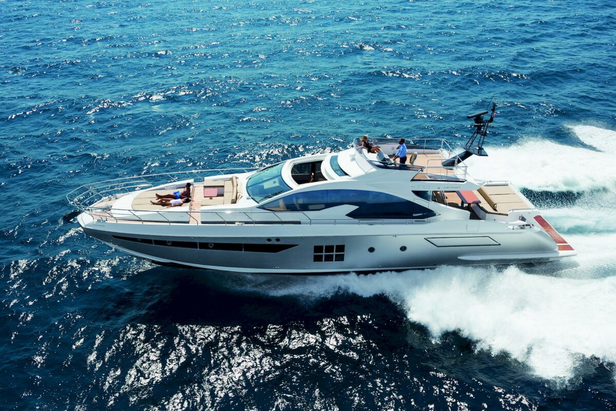 Azimut 77S