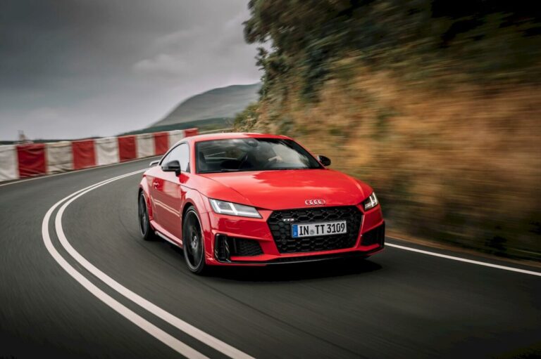 Audi TTS competition