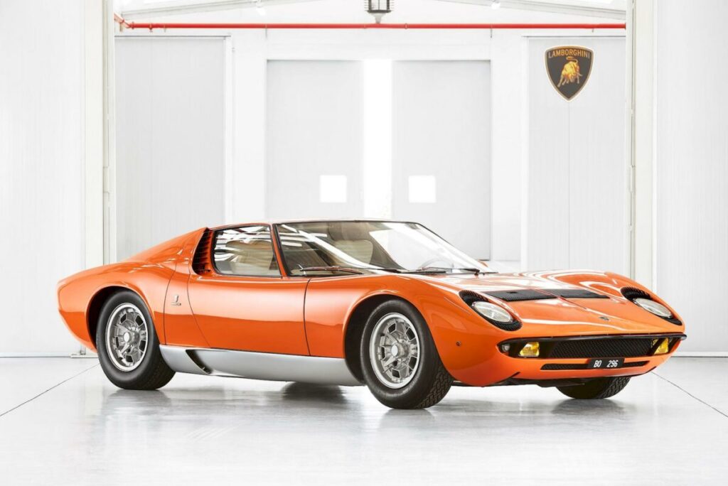 Lamborghini Miura P400