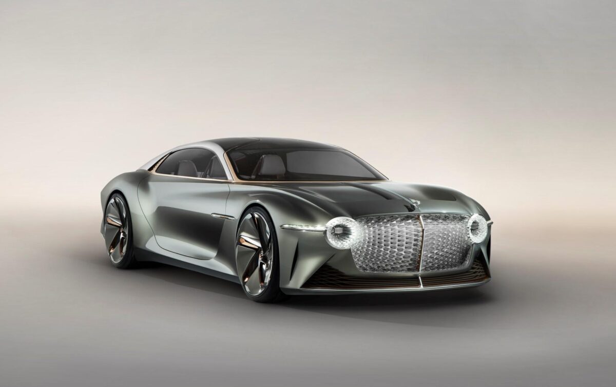 Nuova Bentley EXP 100 GT