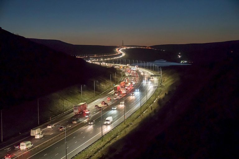 Autostrada di notte