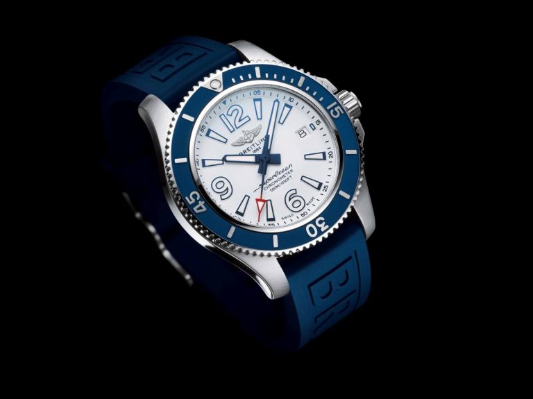 Nuova collezione Breitling Superocean: design pulito e prestazioni impeccabili