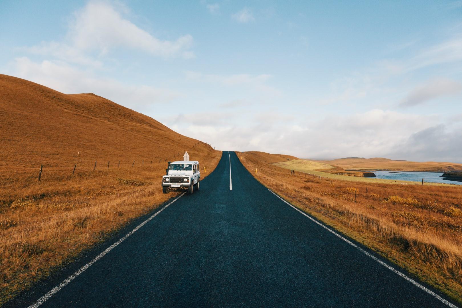 Manutenzione auto prima di un viaggio