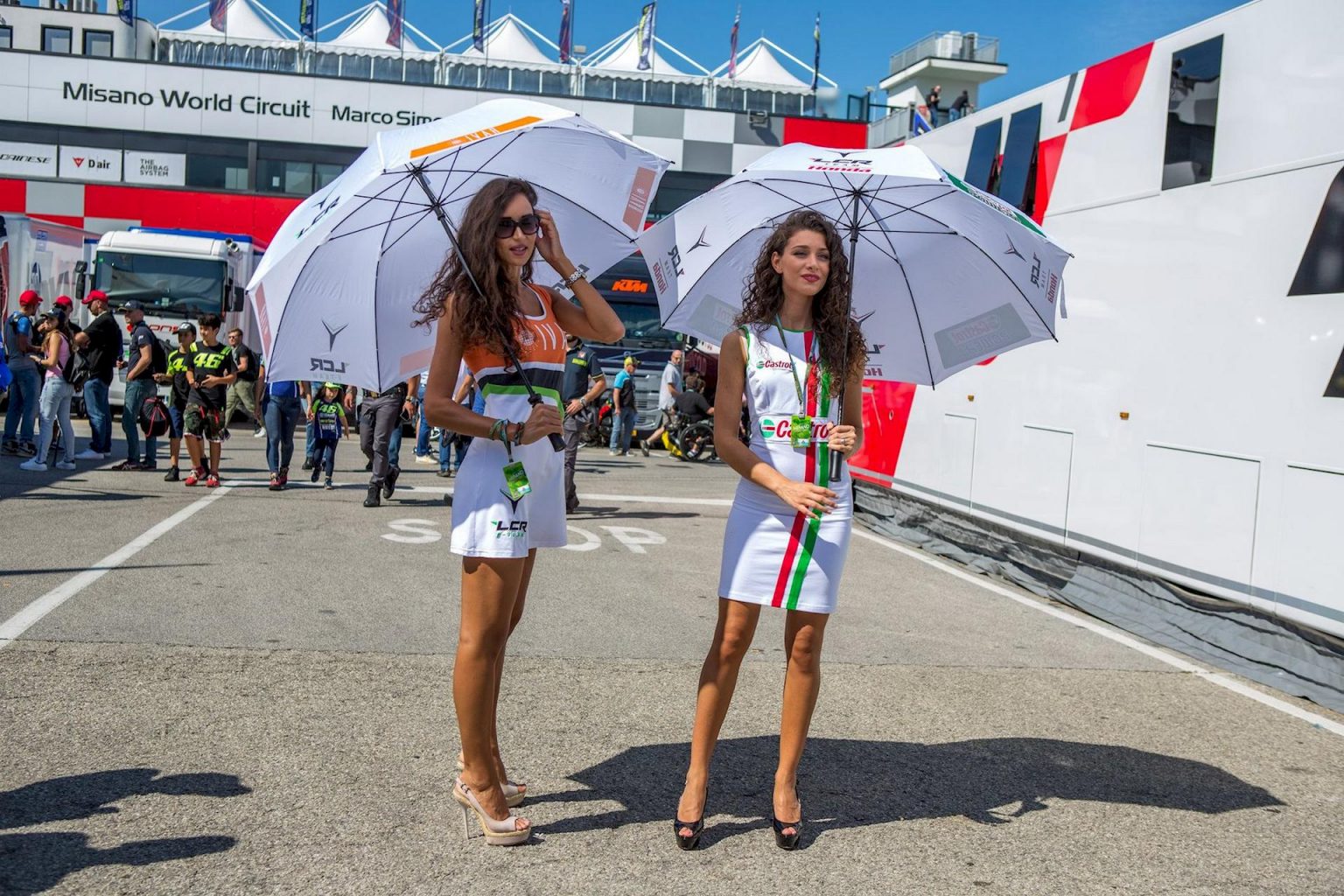 Paddock Girls MotoGP Aragon 2019, Ombrelline GP di Aragona