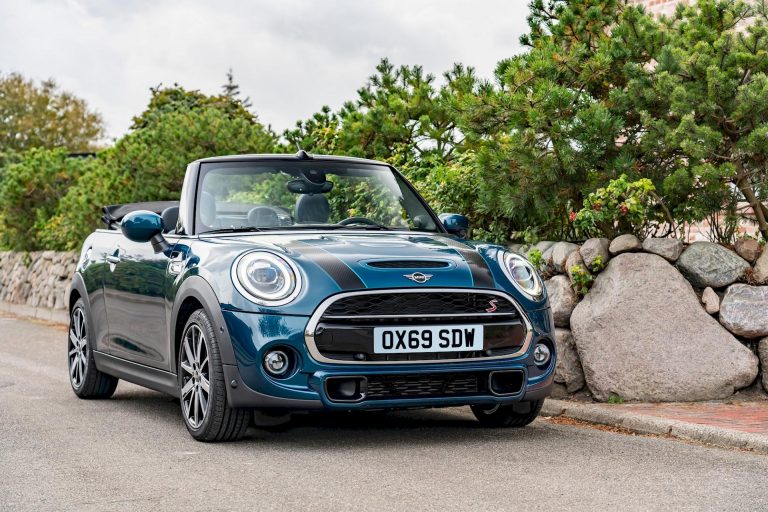 MINI Cabrio Sidewalk 2020