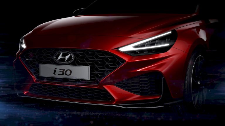 Hyundai i30 teaser anteriore