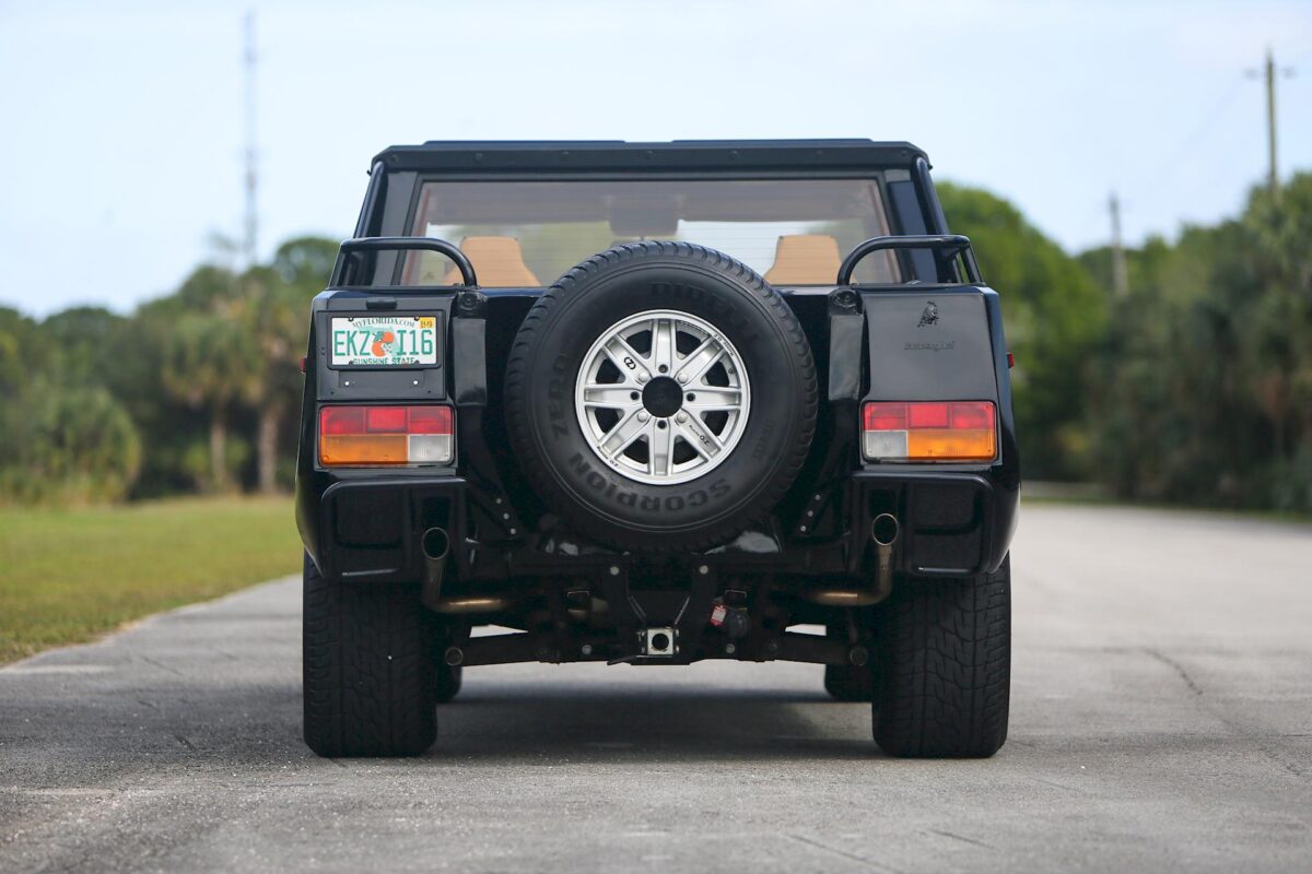 Asta Lamborghini LM002