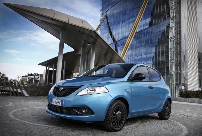 Lancia Ypsilon Hybrid EcoChic