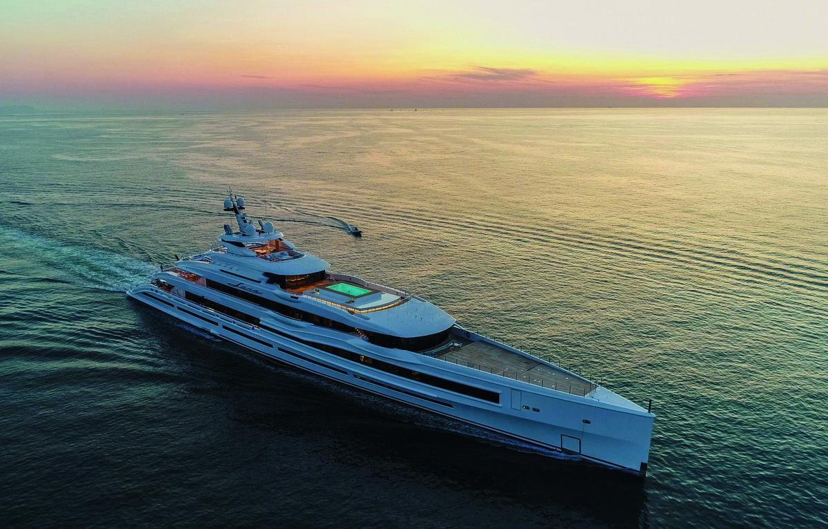 Benetti Giga Yacht Lana