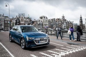 Nuova Audi e-tron 2021