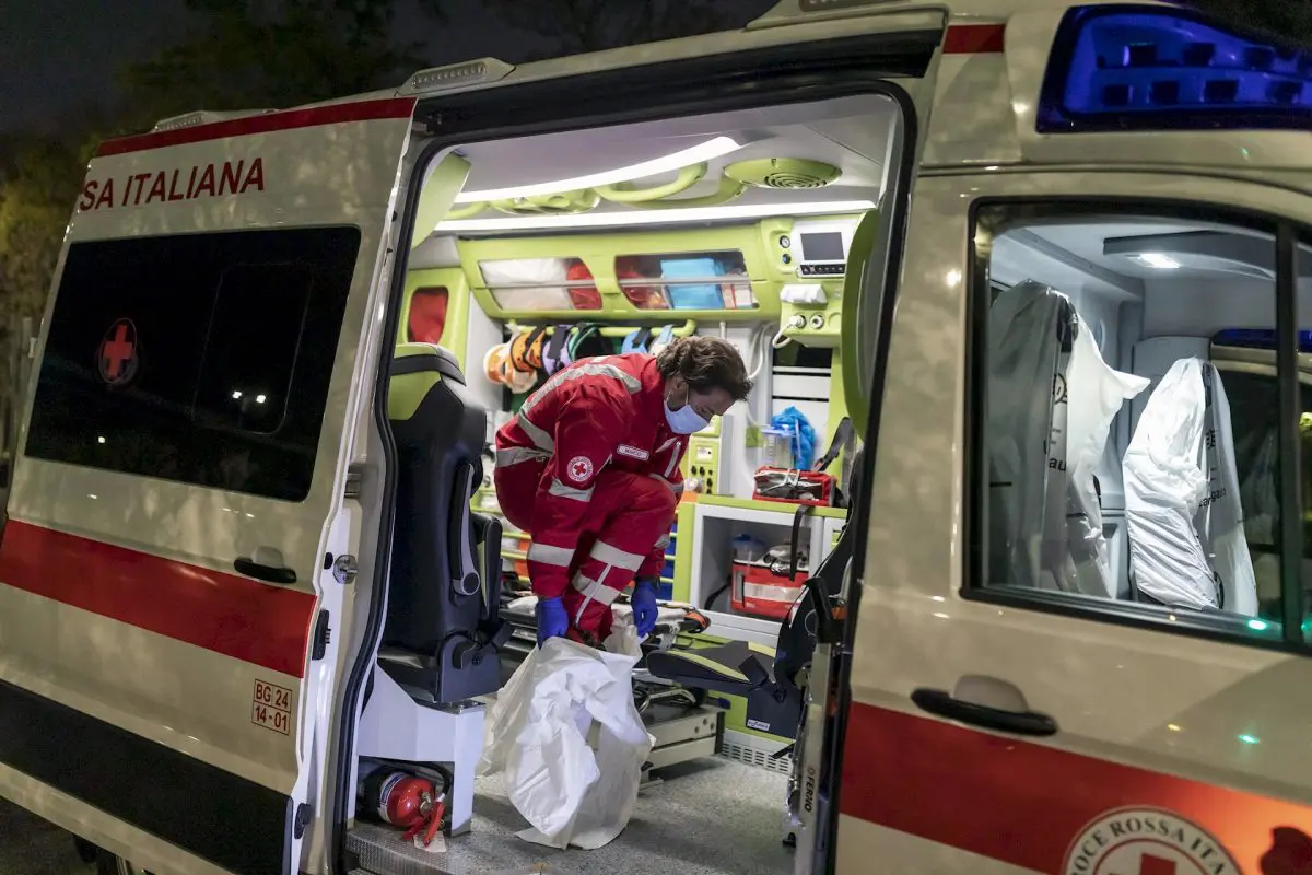 ambulanza croce rossa