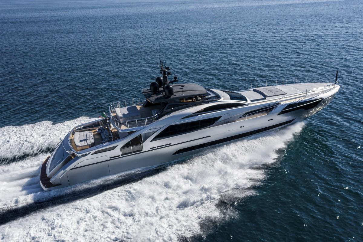 Nuovo Pershing 140