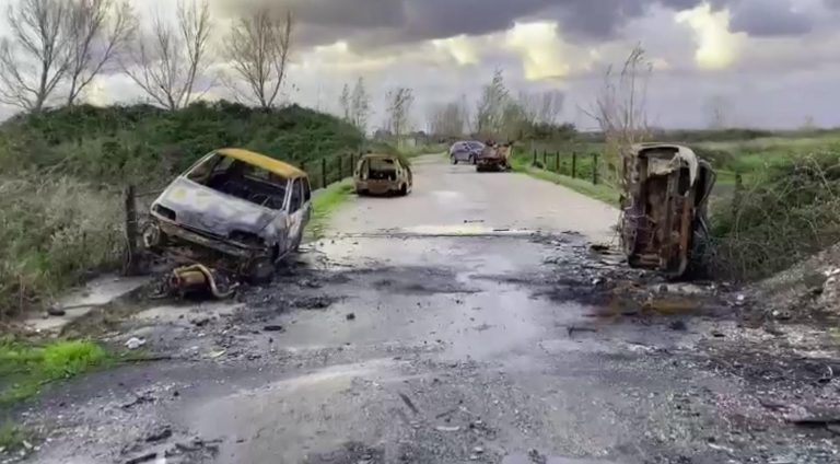 cimitero auto