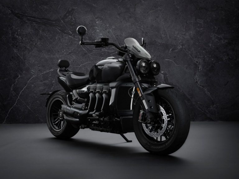 Triumph Rocket 3 2021