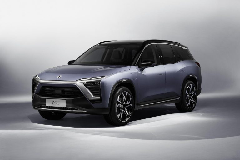 Nio ES8