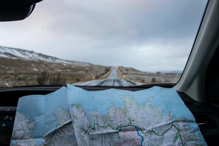 Controlli da fare prima di partire in auto