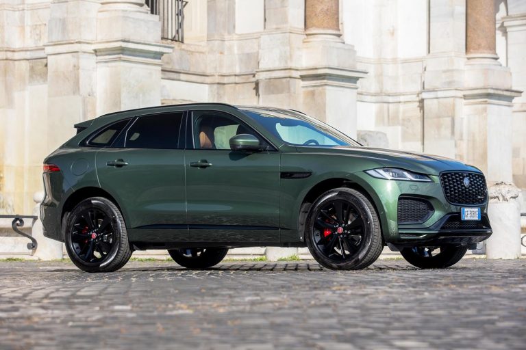 Jaguar F-Pace Greenstone e Greystone