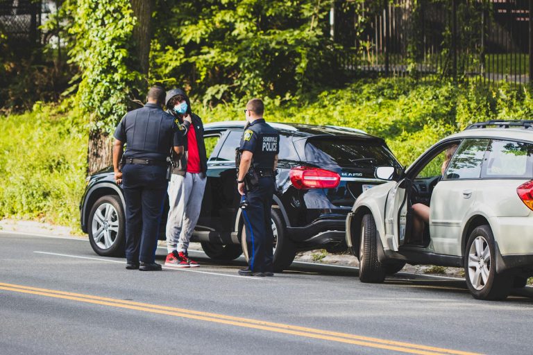 incidente con auto straniera