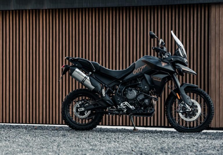 Triumph Tiger 900 Bond Edition