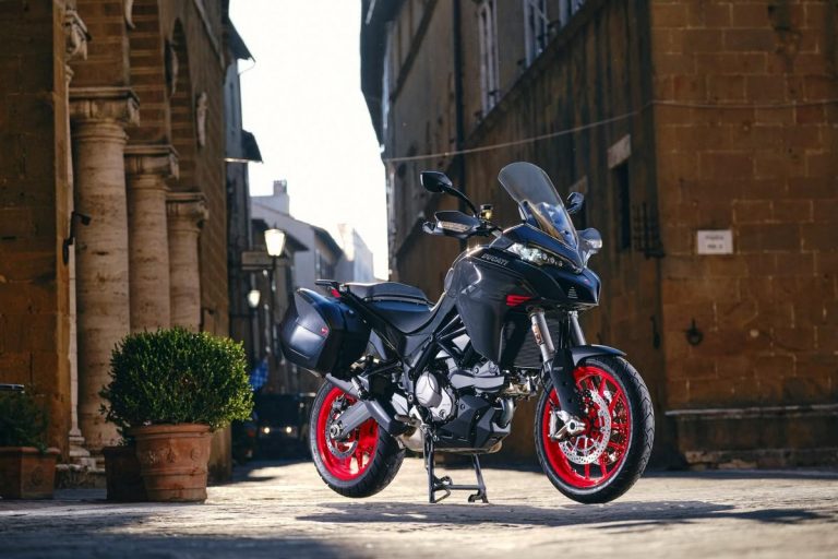 Ducati Multistrada V2 2022