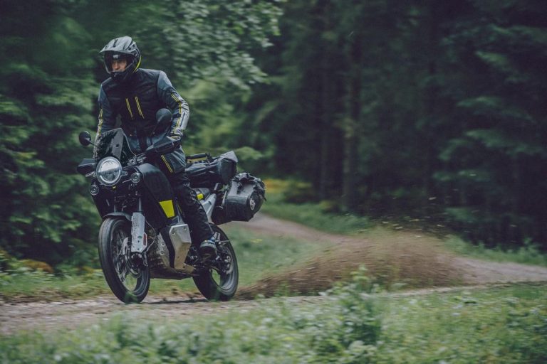 Husqvarna Motorcycles Norden 901