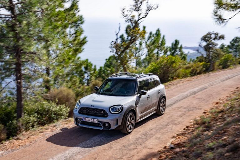 Mini Cooper S Countryman ALL4 Untamed Edition