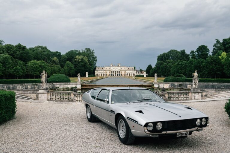 Lamborghini Espada 400 GT