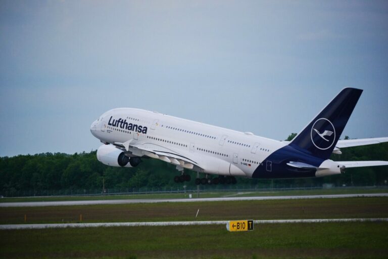 airbus a380 lufthansa