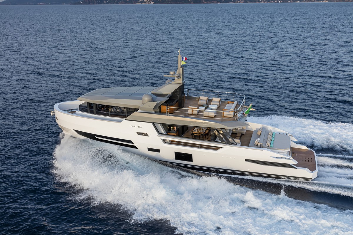 Arcadia Yachts Sherpa 80 Mabelle