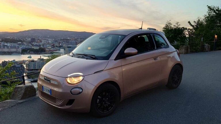 Fino a Oslo e 7.500 km con la Fiat 500e: quanto ho speso?