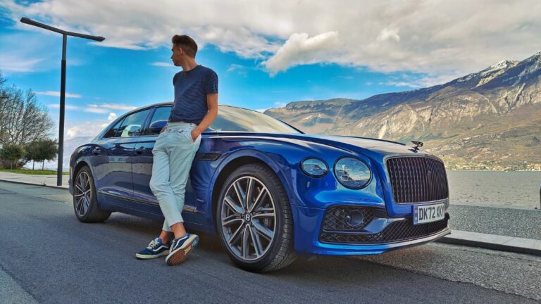 Bentley Flying Spur Azure