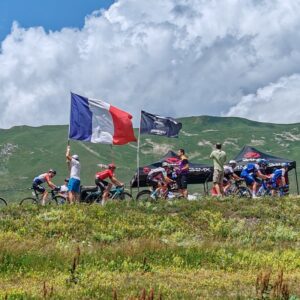 Una giornata pazzesca al Tour de France 2023