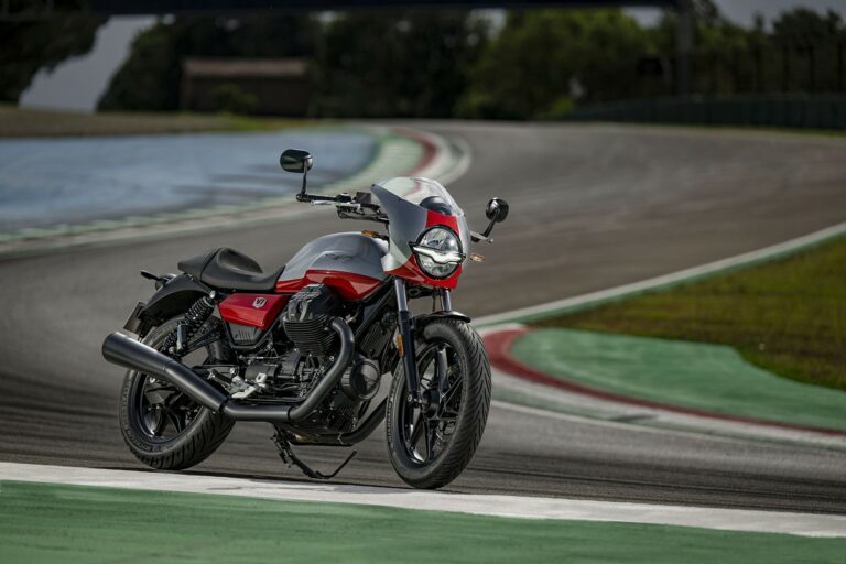 Moto Guzzi V7 Stone Corsa