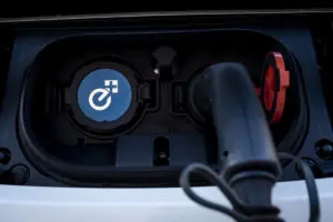 Ricarica Chademo per auto elettriche su Nissan Leaf
