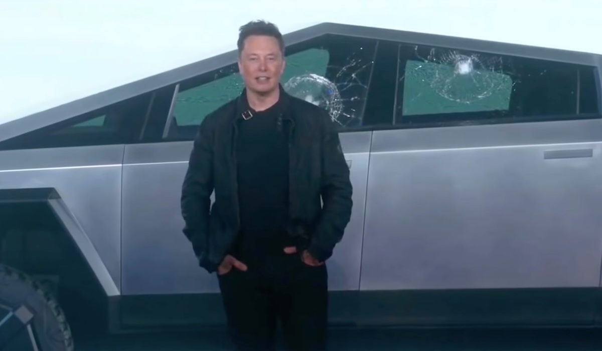 musk tesla cybertruck