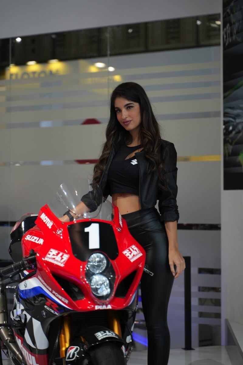 Ragazze Salone Eicma 2023