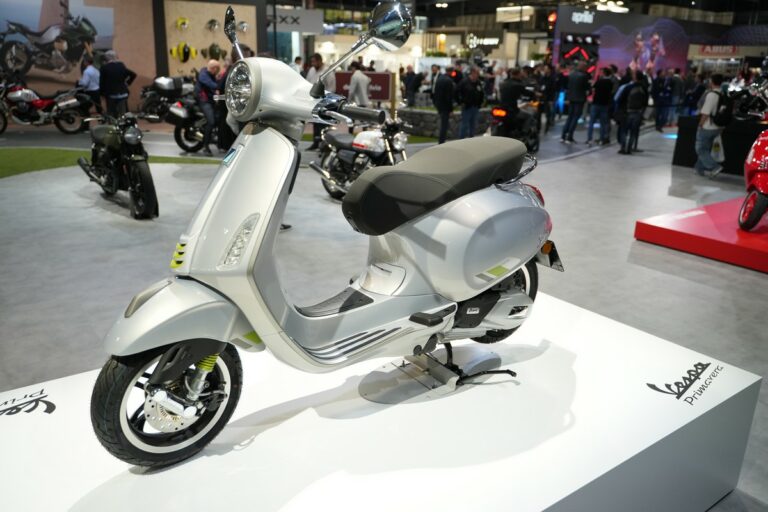 Vespa Primavera e Vespa Sprint S 2024