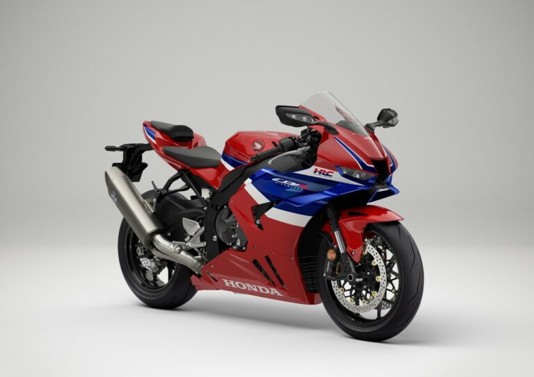 Honda CBR1000RR-R Fireblade 2024