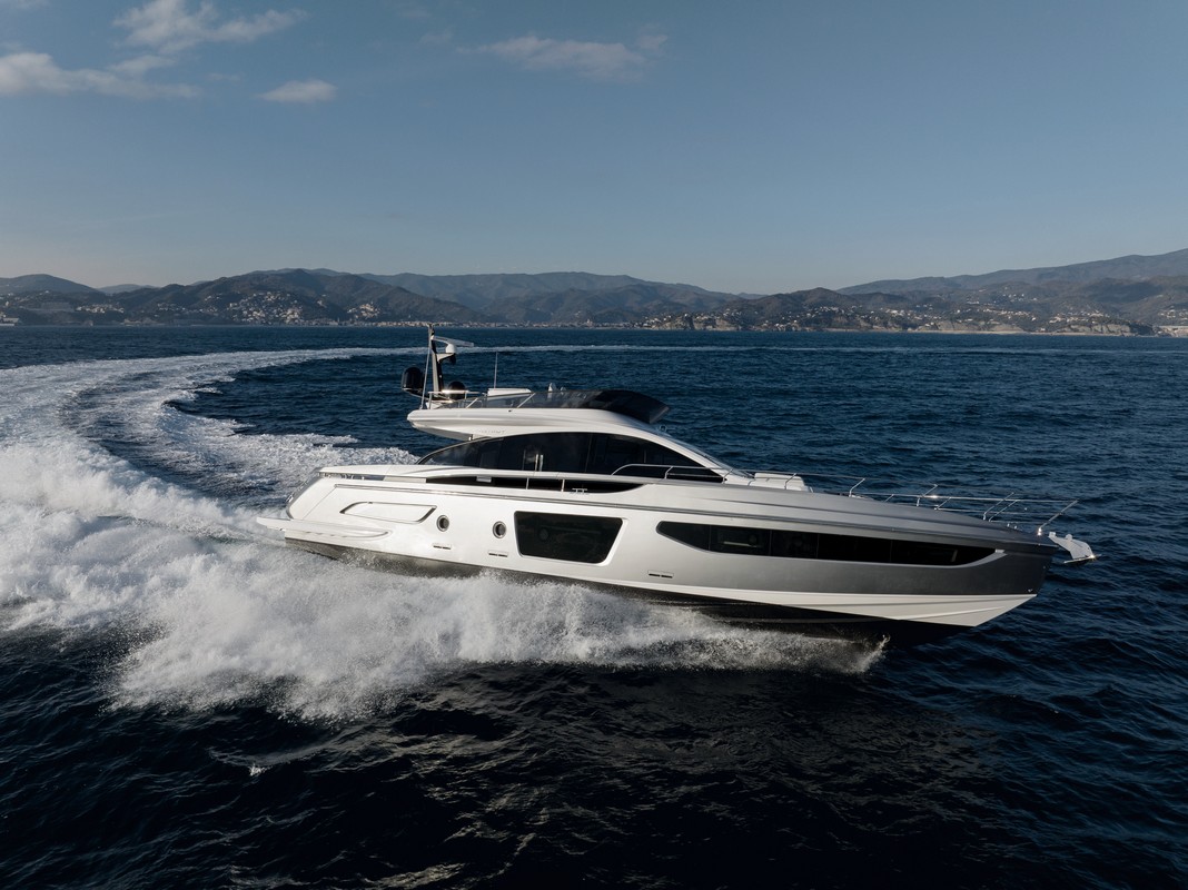 Azimut Dubai International Boat Show 2024