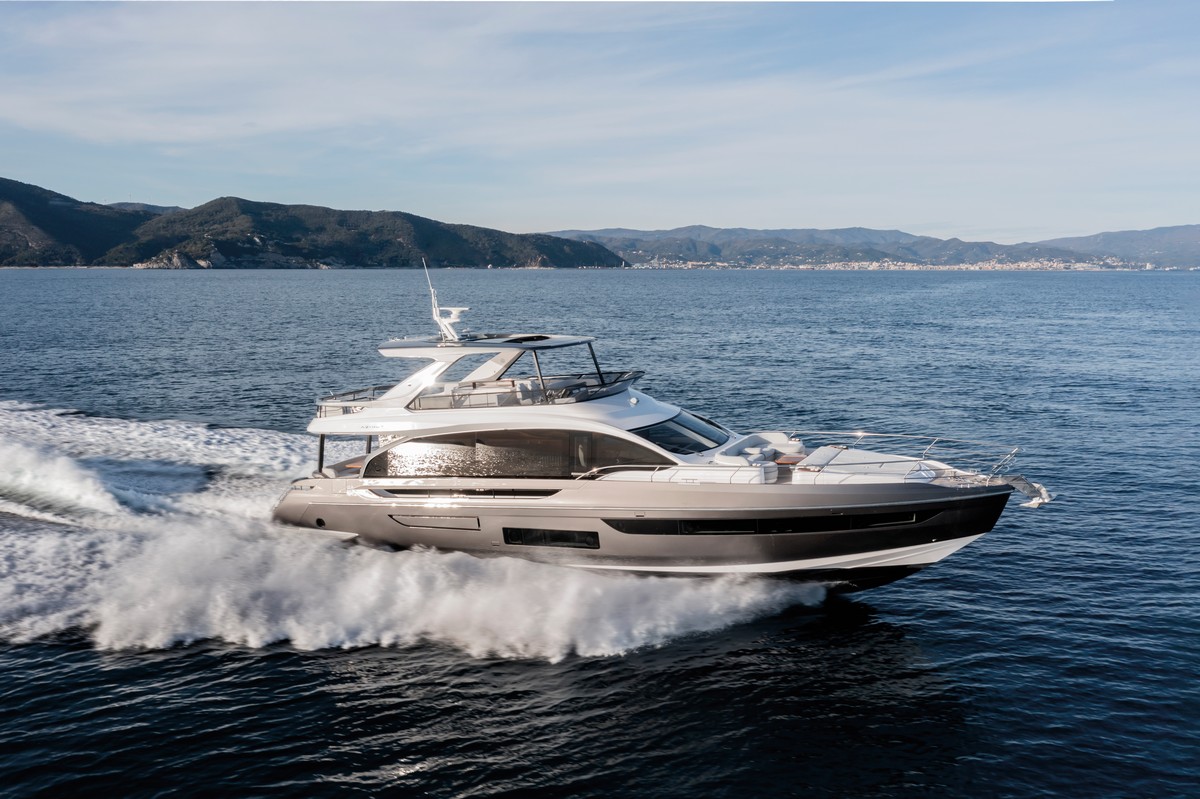 Azimut Miami International Boat Show 2024