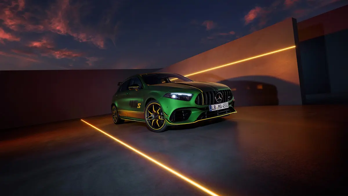 Mercedes AMG A 45 S 4MATIC+ green hell magno